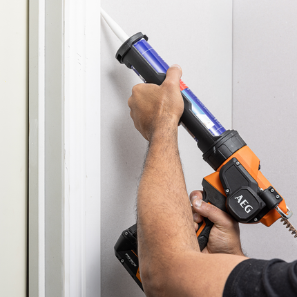 AEG 18V cordless caulking gun for 300ml cartridges and 600ml sausage packs, skin only (2)
