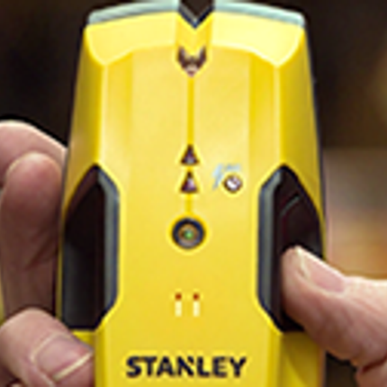 Yellow and black Stanley S100 Stud Sensor with LED indicators and AC alert (2)